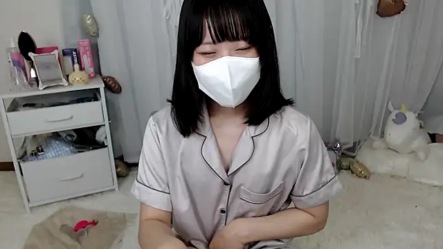 Snapshot of mii__tan chatting on May 31, 5:48 am mii tan online show from May 31, 5:48 am