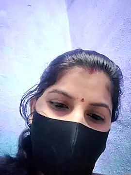 RUHI 1143 online show from June 27, 6:13 pm