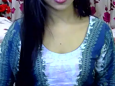 Alina Nur online show from June 27, 2:23 pm