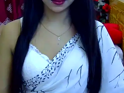 Alina Nur online show from July 24, 8:07 pm