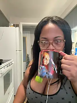 richierichelle online show from May 12, 11:13 pm