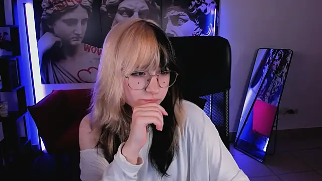 NyxCalderra online show from July 8, 10:42 am