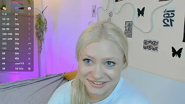 Snapshot of MidnightPoise chatting on May 22, 5:14 am MidnightPoise online show from May 22, 5:14 am