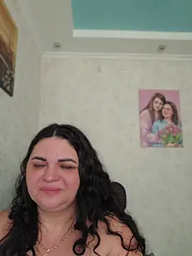 -CUTE-EVVIL- online show from June 24, 8:24 am