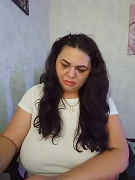 -CUTE-EVVIL- online show from June 28, 5:30 pm