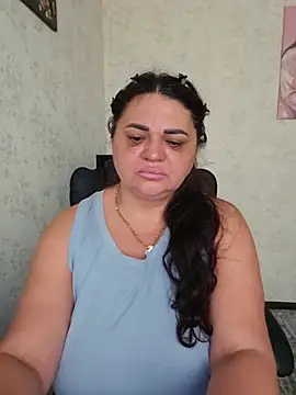 -CUTE-EVVIL- online show from July 19, 7:01 am