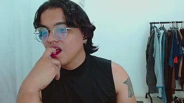 Diane exotic online show from May 29, 8:18 pm