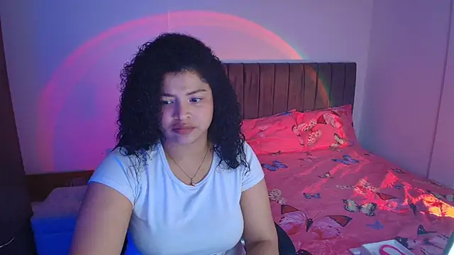 Snapshot of Nerea- chatting on May 3, 3:01 am Nerea- online show from May 3, 3:01 am