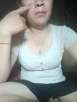 Lella 01 online show from June 5, 6:52 am