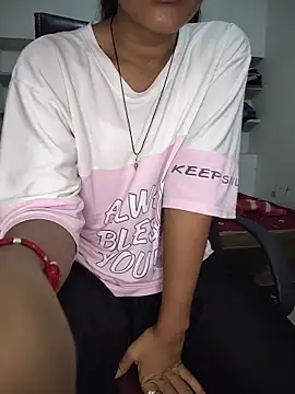 Snapshot of ESHA-LOVE chatting on June 6, 12:27 am ESHA-LOVE online show from June 6, 12:27 am