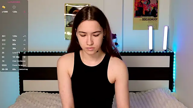 EvaAndLuna online show from June 5, 11:10 pm