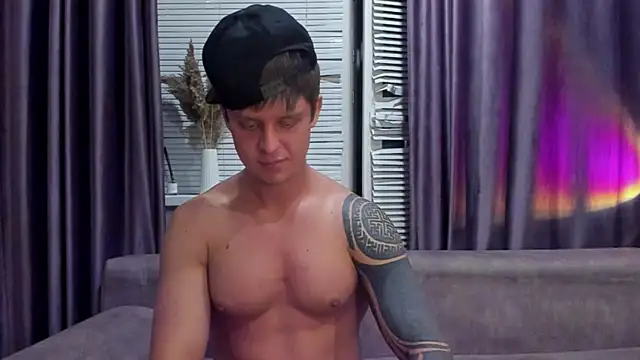 MarcoErra online show from May 29, 5:11 pm