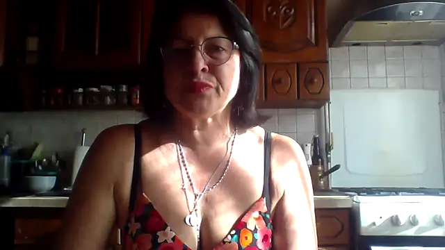 Fiona06 online show from May 19, 4:52 am