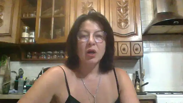 Snapshot of Fiona06 chatting on June 13, 7:56 pm Fiona06 online show from June 13, 7:56 pm