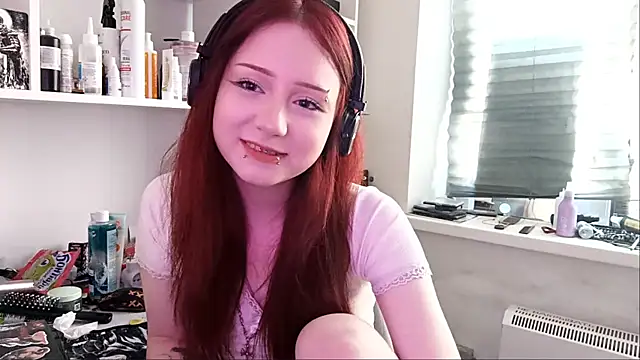 em0emily online show from June 30, 4:19 pm