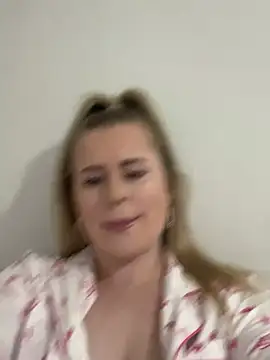 taylor-b online show from May 8, 6:02 pm