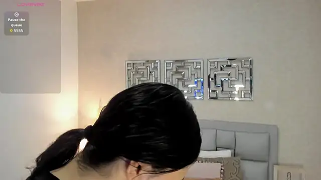 Snapshot of sofia__thompson chatting on May 16, 12:29 am sofia thompson online show from May 16, 12:29 am