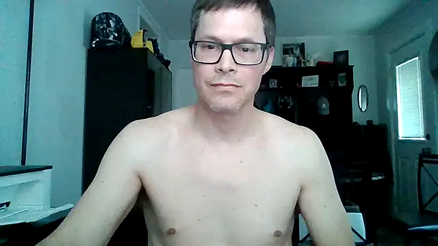 Snapshot of dadbod847364 chatting on May 2, 8:36 pm dadbod847364 online show from May 2, 8:36 pm