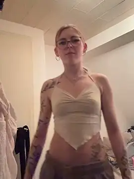 Lina-420 online show from May 18, 7:52 pm