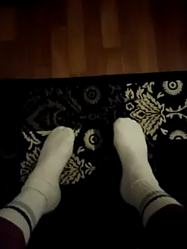 circusmale online show from April 28, 4:28 am