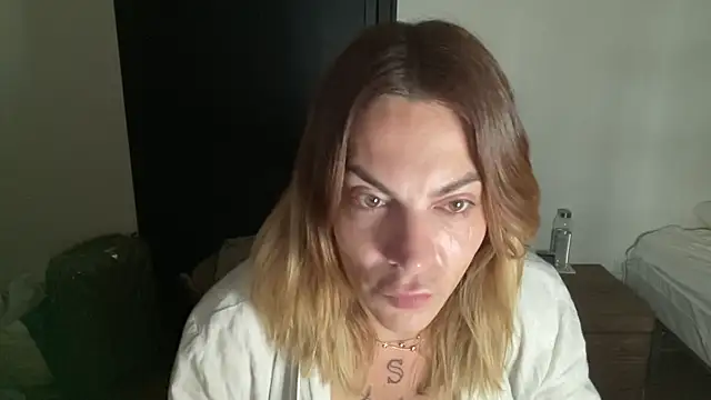 Sophiaat40 online show from May 6, 10:48 pm