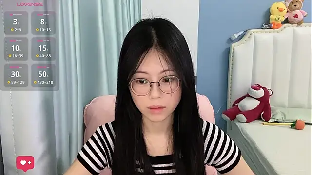 Luna-666 online show from June 8, 2:50 pm