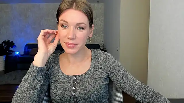 miababemi09 online show from May 11, 4:40 am