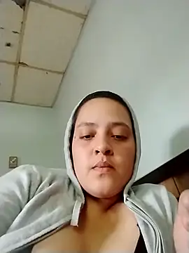 wetandtightcoochie online show from May 6, 6:46 pm