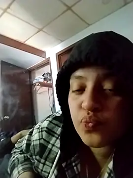 wetandtightcoochie online show from May 14, 5:42 pm