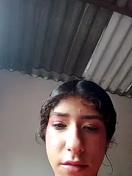 yenihernandez 123 online show from April 27, 1:20 pm