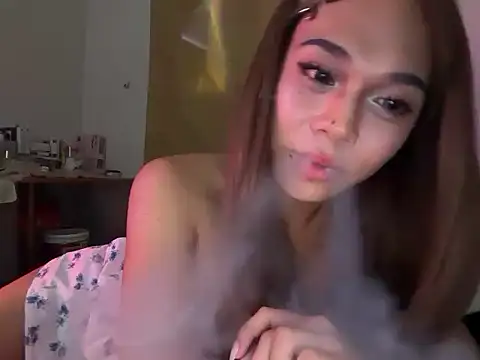mollyfucker online show from June 27, 10:53 am