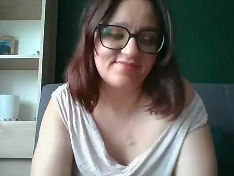 sensual paris online show from June 18, 5:30 am