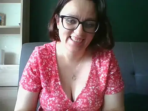 sensual paris online show from June 29, 10:15 am