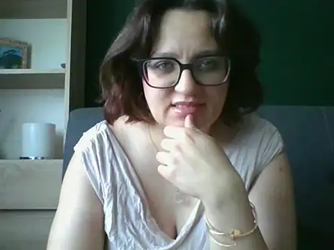 sensual paris online show from July 3, 5:25 am