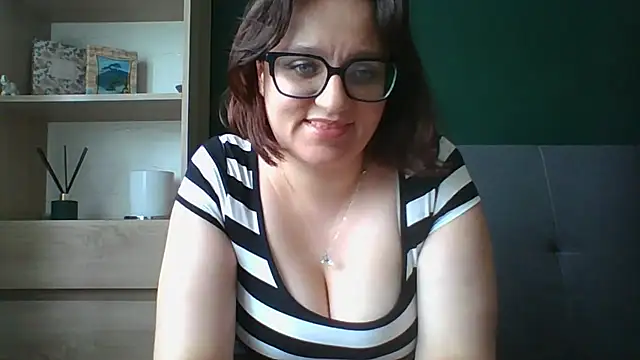 sensual paris online show from July 14, 10:21 am