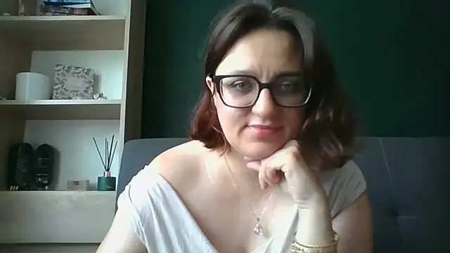 sensual paris online show from July 31, 5:18 am