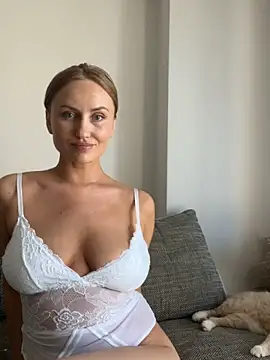 babypearl99 online show from April 27, 12:25 pm