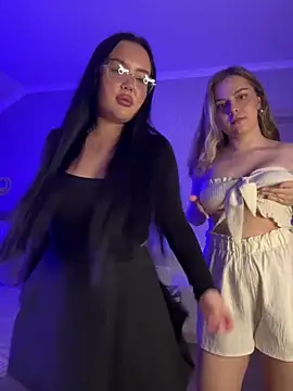 Cherry Pair online show from April 28, 11:26 am