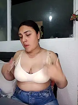 -brendda- online show from May 11, 3:56 am
