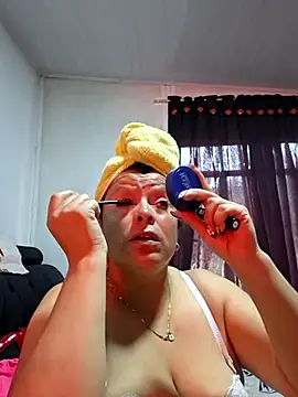 Samantha Kieran online show from May 30, 4:26 pm