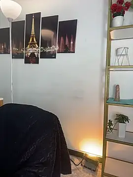 Snapshot of Dalila_5 chatting on July 15, 7:41 pm Dalila 5 online show from July 15, 7:41 pm