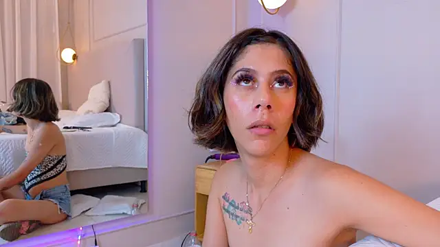 ZoeyPetit online show from July 9, 2:04 am