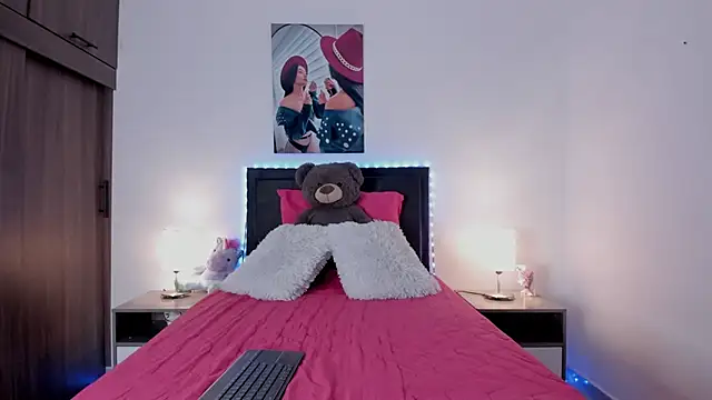 alana greey  online show from July 23, 1:53 pm