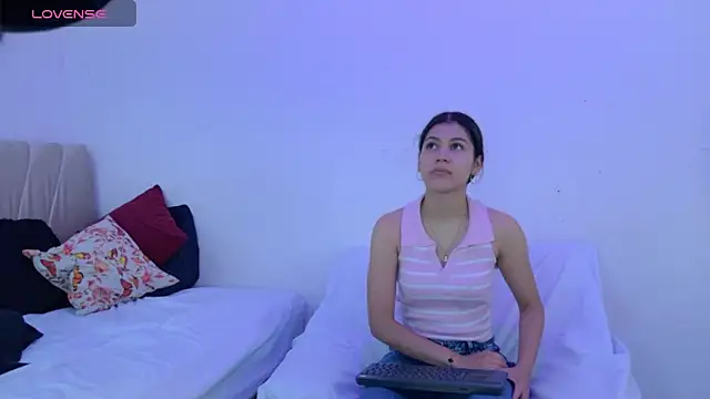 sweetauracouple online show from June 29, 12:16 pm