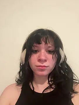 kaygbbmama online show from April 28, 3:22 am