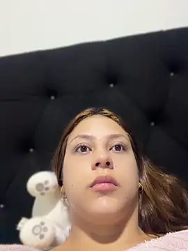 HayleyRoss  online show from June 23, 10:35 am