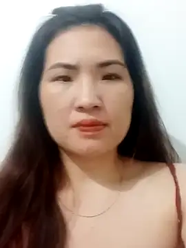 Kee2000 online show from April 29, 2:54 pm