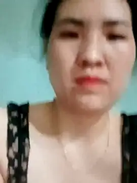 Kee2000 online show from May 13, 2:36 pm