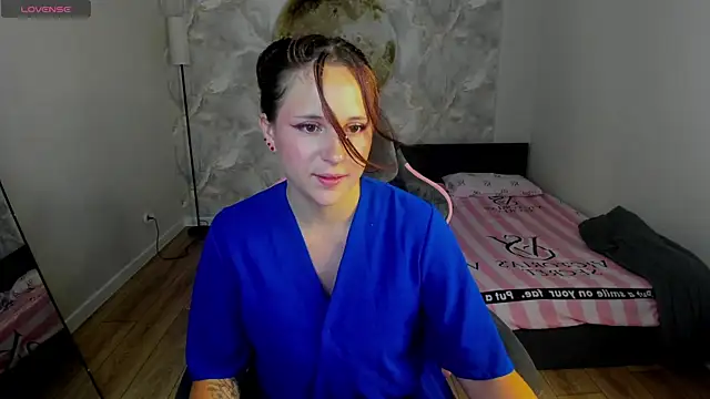 Julia Shyy online show from July 5, 1:45 am