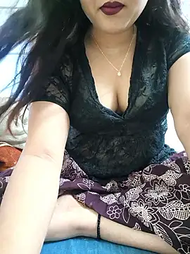 Snapshot of Diya_Jaan chatting on May 6, 12:52 am Diya Jaan online show from May 6, 12:52 am